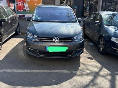 Gebraucht VW Sharan Comfortline 140 PS (102 kW) 2014 Grau Van / Kleinbus