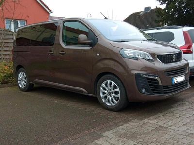 Peugeot Traveller