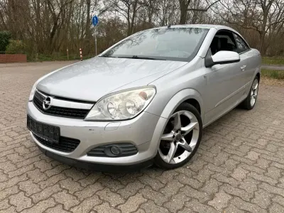 Gebraucht Opel Astra 140 PS (102 kW) 2007 Silber Cabrio