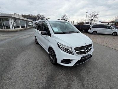 Usata Mercedes V300 AMG 237 CV (174 kW) 2022 Bianco Monovolume