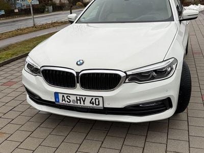 Gebraucht BMW 530 Sport Line 265 PS (194 kW) 2017 Weiß Kombi
