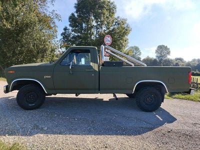 Gebraucht Ford F100 XLT 120 PS (88 kW) 1983 Grün Abholung