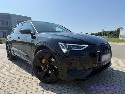 Mythosschwarz metallic Gebraucht 2022 Audi e-tron S-Line SUV | 35.900 € (Guter Preis)