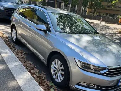 Gebraucht VW Passat Comfortline 150 PS (110 kW) 2018 Grau Kombi
