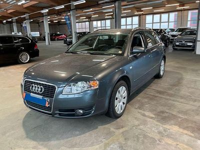 Grau Gebraucht 2006 Audi A4 Ambiente Kombi | 5.990 € (Etwas zu teuer)