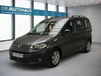 Usata VW Caddy 102 CV (75 kW) 2023 Grigio Monovolume