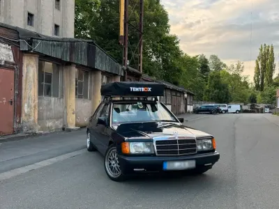 Gebraucht Mercedes 190 122 PS (89 kW) 1991 Blau Limousine