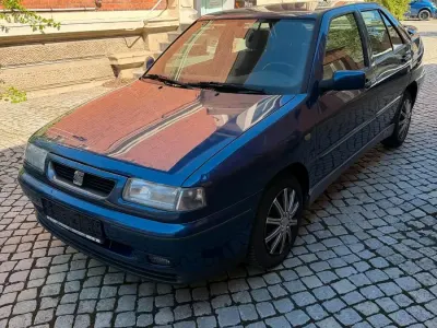 Gebraucht Seat Toledo 100 PS (73 kW) 1999 Blau Limousine