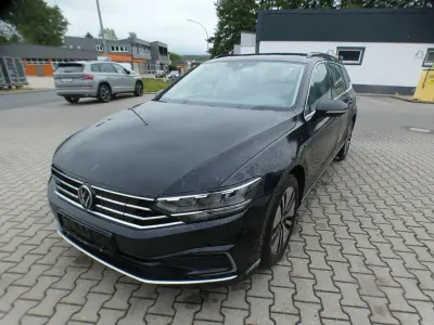 Gebraucht VW Passat GTE 218 PS (160 kW) 2022 Deep black perleffekt Kombi