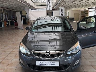 Gebraucht Opel Astra Selection 87 PS (63 kW) 2011 Grau Limousine