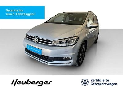 Gebraucht VW Touran Highline 150 PS (110 kW) 2023 Silber Van / Kleinbus