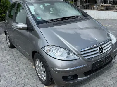 Używany Mercedes A170 Elegance 116 KM (85 kW) 2007 Srebrny Hatchback