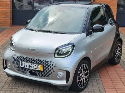 Gebraucht Smart ForTwo Electric Drive Exclusive 60 kW (82 PS) 2021 Cool silver Coupé