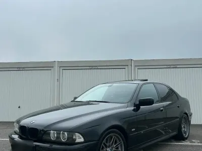 Second-hand BMW 540 M Sport 286 CP (210 kW) 2000 Negru Berlinǎ