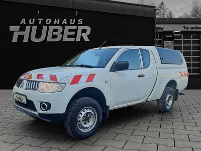 Second-hand Mitsubishi L200 Invite 136 CP (100 kW) 2011 Alb Pickup