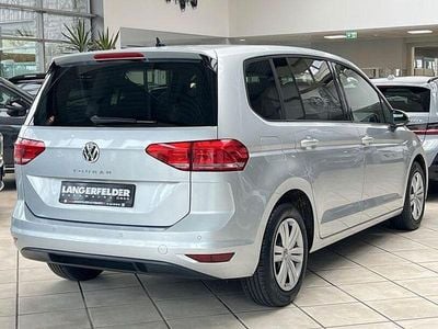 Second-hand VW Touran Trendline 116 CP (85 kW) 2017 Argintiu Monovolum
