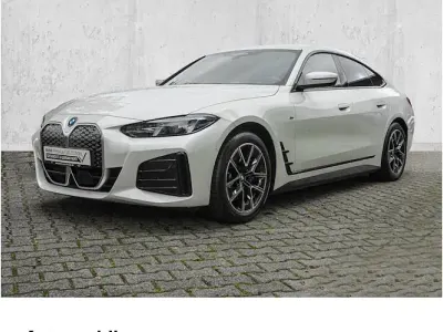 Gebraucht BMW i4 Sport Line 250 kW (340 PS) 2025 Weiß Limousine
