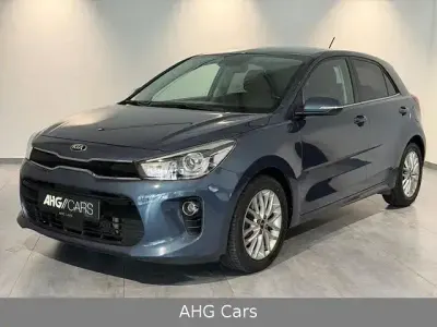 Gebraucht Kia Rio Spirit 90 PS (66 kW) 2017 Blau Limousine