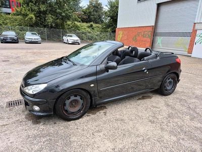 Gebraucht Peugeot 206 CC 109 PS (80 kW) 2005 Schwarz Cabrio