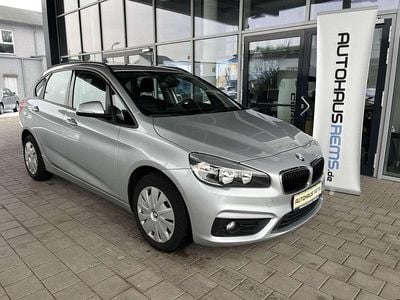 Gebraucht BMW 218 136 PS (100 kW) 2016 Glaciersilber Kombi