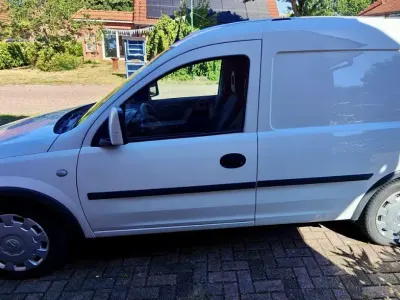 Gebraucht Opel Combo Eco 94 PS (69 kW) 2010 Weiß Van / Kleinbus