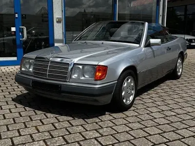 Gebraucht Mercedes 300 220 PS (161 kW) 1993 Silber Cabrio
