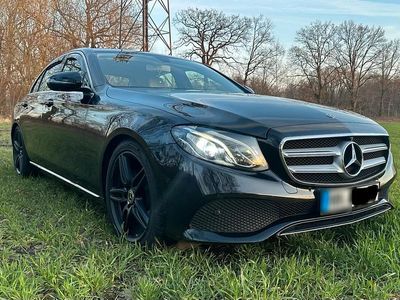 Gebraucht Mercedes E200 AMG 184 PS (135 kW) 2017 Schwarz Limousine