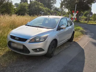 Gebraucht Ford Focus 2009 Silber Limousine