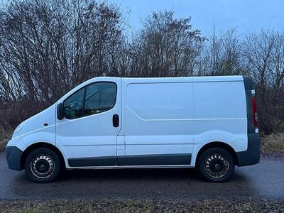 Usata Opel Vivaro 114 CV (83 kW) 2012 Bianco Monovolume
