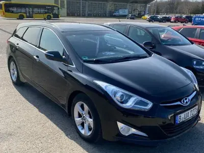 Gebraucht Hyundai i40 Style 136 PS (100 kW) 2012 Schwarz Kombi