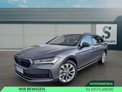 Graphitegrau metallic Neu 2025 Skoda Superb Selection Kombi | 54.580 € (Teuer)