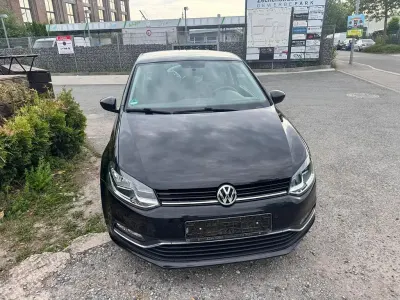 Gebraucht VW Polo Sound 60 PS (44 kW) 2017 Schwarz Kleinwagen