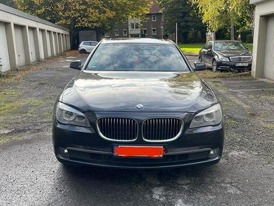 BMW 730