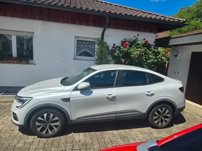 Gebraucht Renault Arkana Techno 140 PS (102 kW) 2022 Weiß SUV