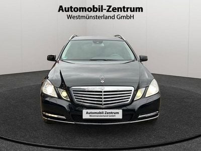 Gebraucht Mercedes E220 Elegance 170 PS (125 kW) 2012 Obsidianschwarz Kombi
