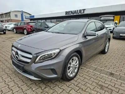 Gebraucht Mercedes GLA200 156 PS (114 kW) 2014 Grau SUV
