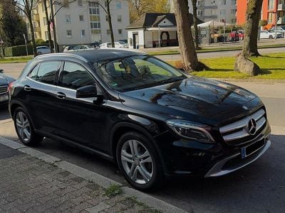 Usata Mercedes GLA180 Urban 136 CV (100 kW) 2017 Nero SUV
