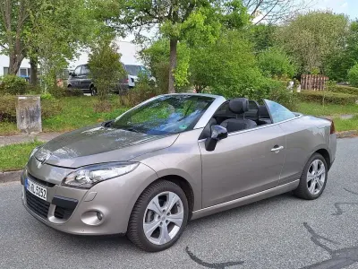 Usata Renault Mégane Cabriolet Luxe 140 CV (102 kW) 2012 Beige Cabrio