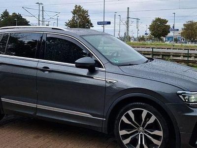 Gebraucht VW Tiguan Highline 150 PS (110 kW) 2019 Grau SUV