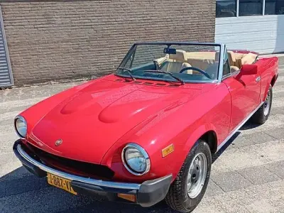 Gebraucht Fiat 124 Spider 82 PS (60 kW) 1980 Rot Cabrio