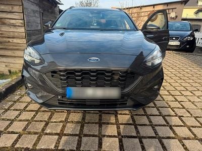 Gebraucht Ford Focus ST-Line 182 PS (133 kW) 2019 Grau Kombi