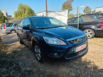 Gebraucht Ford Focus 109 PS (80 kW) 2011 Blau Limousine