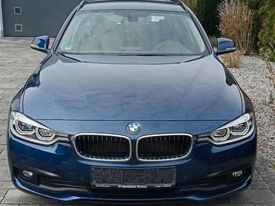 Gebraucht BMW 320 190 PS (139 kW) 2019 Blau Kombi