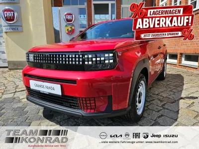 Neu Fiat Grande Panda Red 83 kW (113 PS) 2026 Rot Kleinwagen