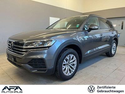 Gebraucht VW Touareg Basis 231 PS (169 kW) 2023 Grau SUV