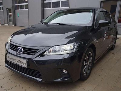 Lexus CT200h