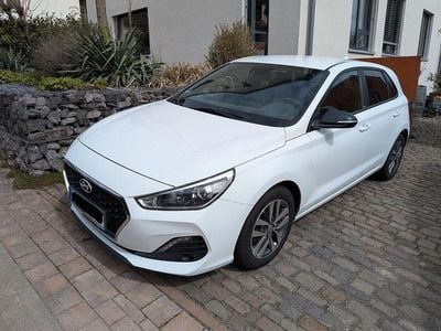 Usata Hyundai i30 Passion 120 CV (88 kW) 2019 Bianco Berlina