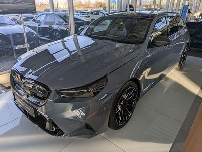 Neu 2025 BMW M5 Kombi | 153.885 € (Teuer)