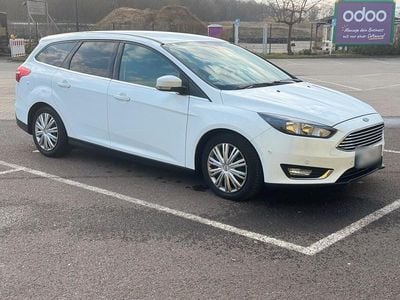 Usata Ford Focus 150 CV (110 kW) 2015 Bianco Station wagon