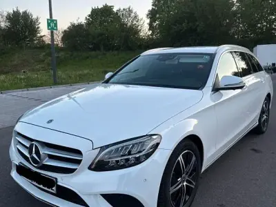 Gebraucht Mercedes C300e 258 PS (189 kW) 2020 Weiß Limousine